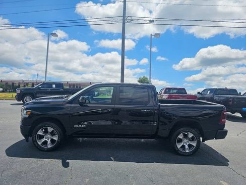 Used 2023 RAM 1500 Laramie AWD/4WD image 5
