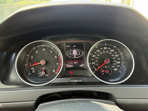 Used 2017 Volkswagen GTI S FWD image 40