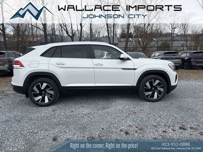 New 2026 Volkswagen Atlas Cross Sport SE