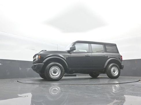 New 2026 Ford Bronco Base image 29