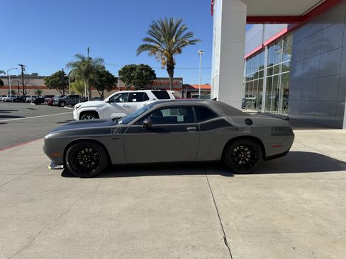 Used 2023 Dodge Challenger R/T Scat Pack w/ T/A Package image 2