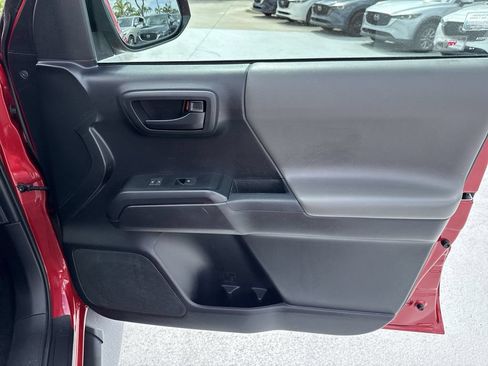 Used 2021 Toyota Tacoma SR AWD/4WD image 42