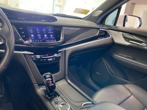 Used 2023 Cadillac XT6 Sport w/ LPO, ONYX Package AWD/4WD image 14