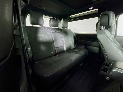 Used 2023 Land Rover Defender 90 V8 image 26