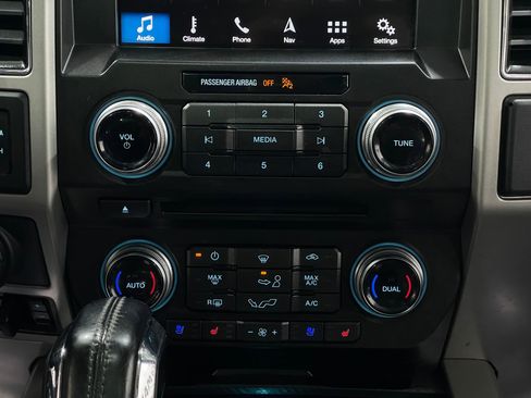 Used 2018 Ford F150 Lariat w/ Equipment Group 502A Luxury image 25