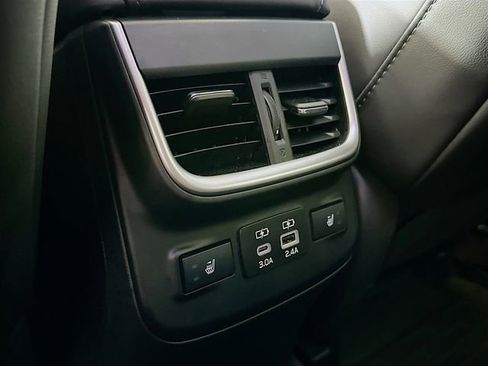 Used 2025 Subaru Outback Limited image 27