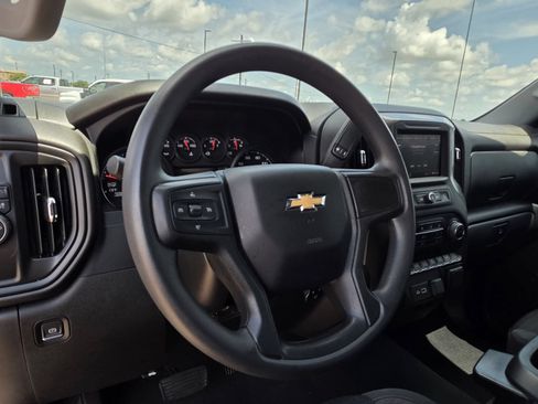 Used 2022 Chevrolet Silverado 1500 Custom RWD image 10