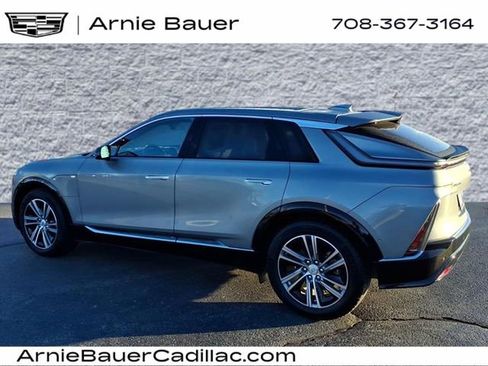 Certified 2024 Cadillac Lyriq Luxury w/ LPO, Floor Liner Package image 8