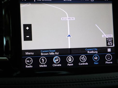 Used 2019 Chrysler Pacifica Limited w/ Advanced Safetytec Group FWD image 27