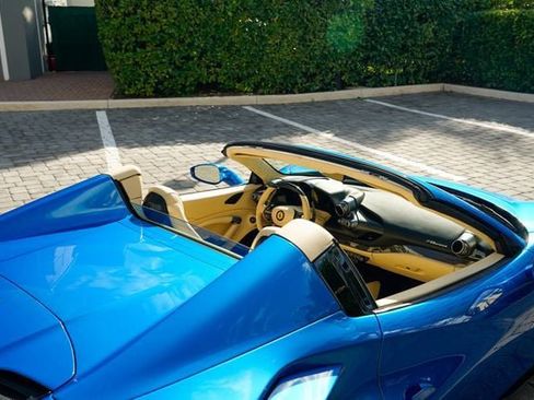 Used 2021 Ferrari F8 Tributo RWD image 52