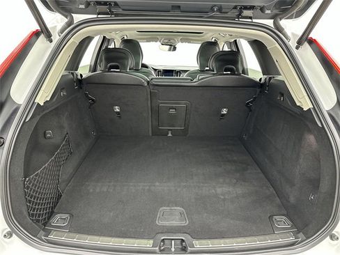 Certified 2022 Volvo XC60 T8 Inscription Expression image 24