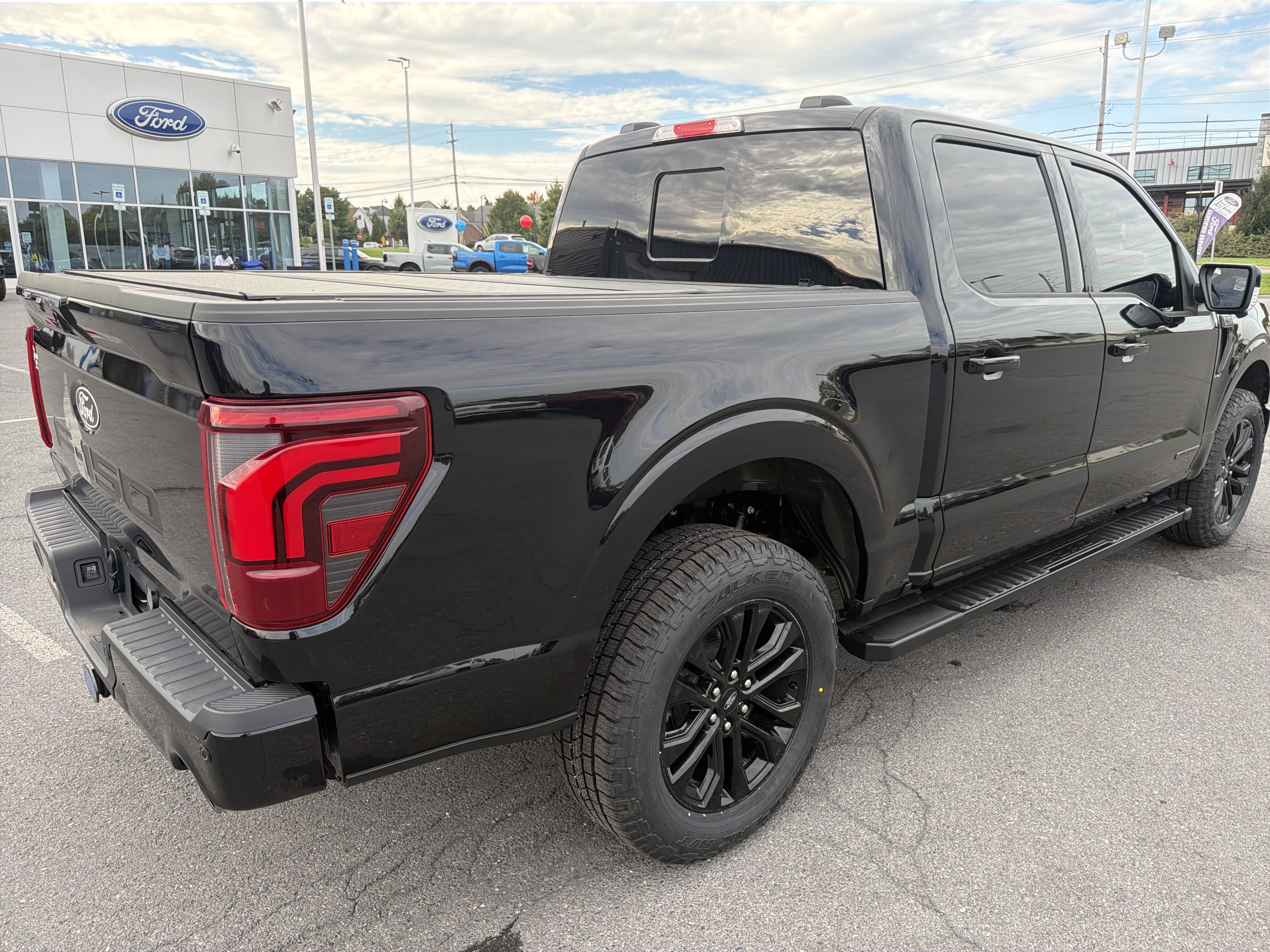 Used 2024 Ford F150 Lariat w/ Equipment Group 502A High AWD/4WD image 3