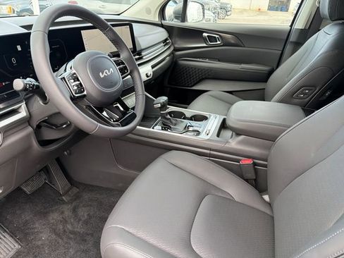 New 2026 Kia Carnival SX Prestige FWD image 17