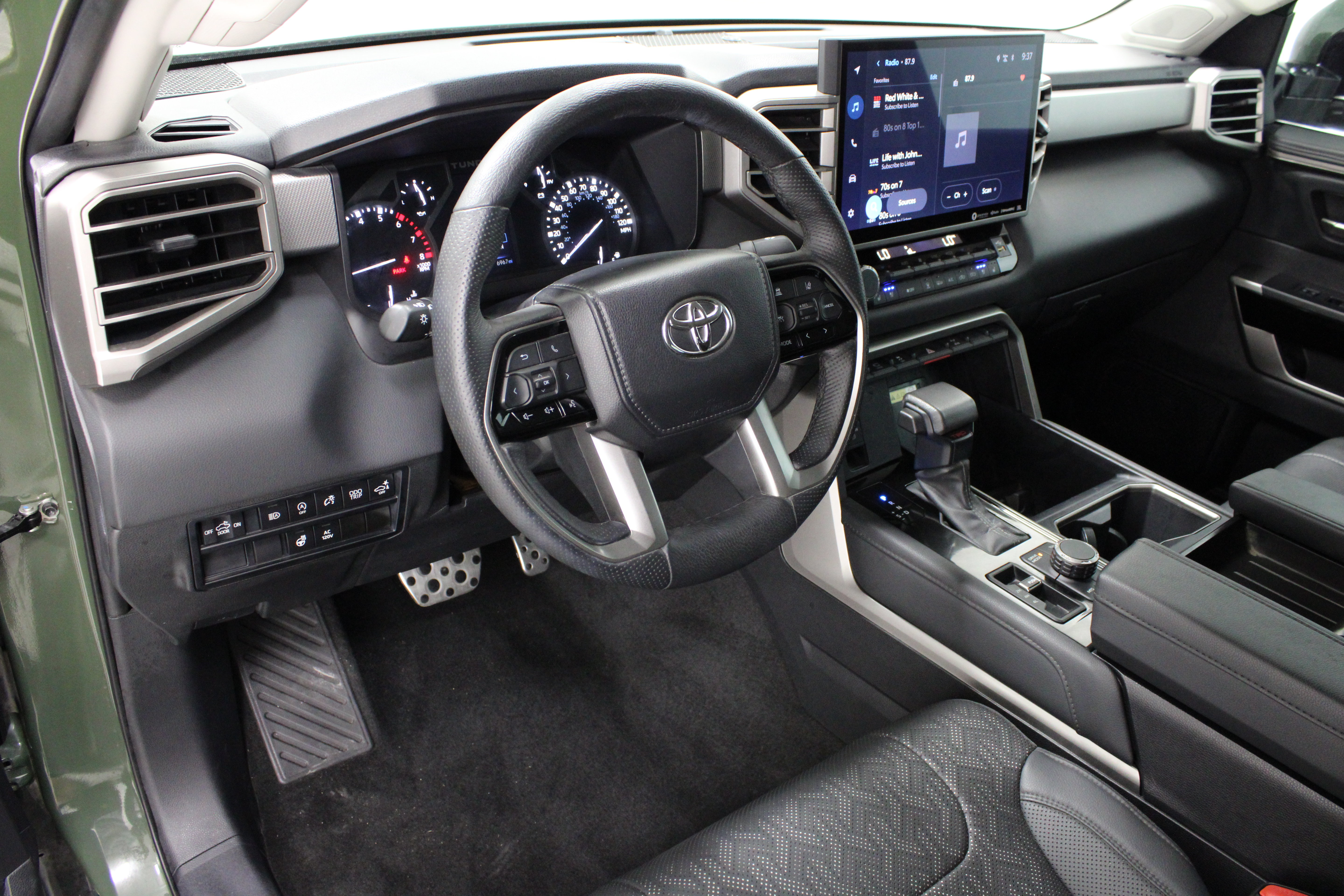 Used 2023 Toyota Tundra Limited w/ TRD Off-Road Package AWD/4WD image 14