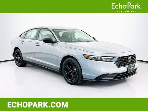 Used 2025 Honda Accord SE image 1