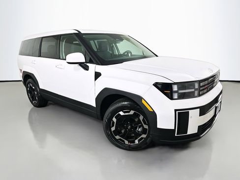 New 2025 Hyundai Santa Fe SE image 1