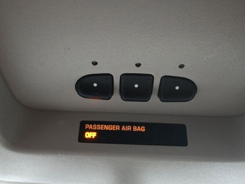 Used 2013 GMC Sierra 1500 SLT w/ SLT Convenience Package image 30