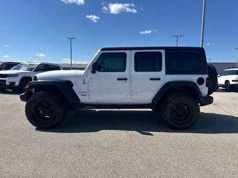 Used 2019 Jeep Wrangler Unlimited Sport S AWD/4WD image 32