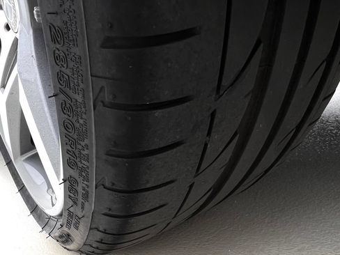 Used 2019 Mercedes-Benz SL 550 image 32