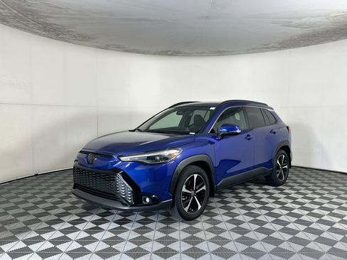 Used 2023 Toyota Corolla Cross AWD Hybrid w/ Convenience Package image 7