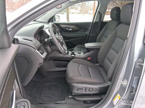 Used 2024 GMC Terrain SLE w/ Driver Convenience Package image 12
