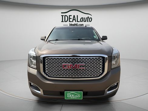 Used 2016 GMC Yukon XL Denali w/ Open Road Package AWD/4WD image 7