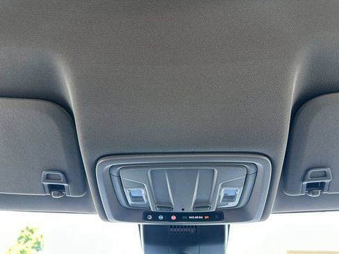 Used 2022 Chevrolet Silverado 1500 Custom Trail Boss w/ LPO, Dark Essentials Package AWD/4WD image 26