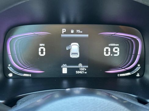 Used 2023 Kia Soul LX w/ LX Technology Package FWD image 24