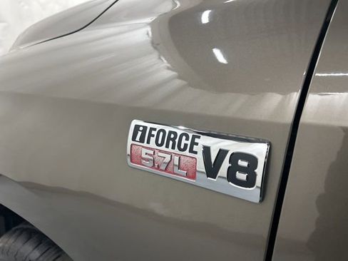 Used 2013 Toyota Tundra 4x4 CrewMax w/ TRD Off-Road Pkg image 9