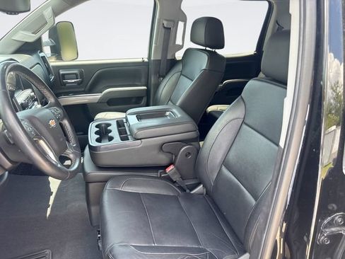 Used 2018 Chevrolet Silverado 1500 LT w/ All Star Edition AWD/4WD image 11
