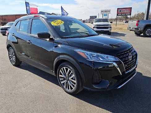 Used 2024 Nissan Kicks SV image 10