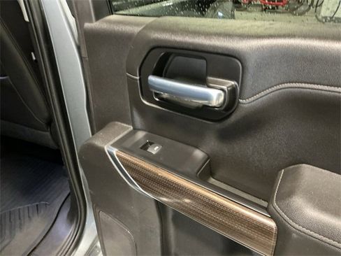 Used 2020 Chevrolet Silverado 1500 RST image 22