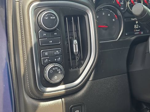Certified 2021 Chevrolet Silverado 2500 LT w/ Convenience Package AWD/4WD image 23