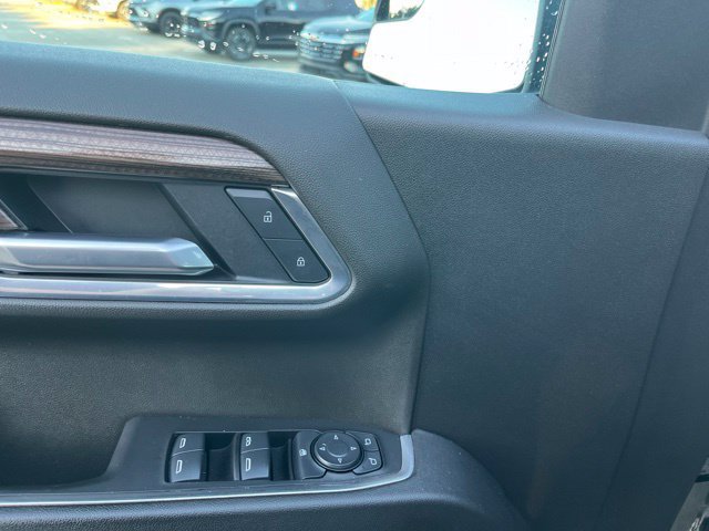 Used 2025 Chevrolet Silverado 1500 LT RWD image 13