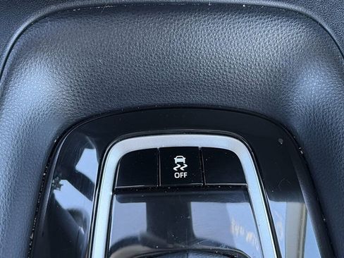 Used 2025 Toyota Corolla LE image 15