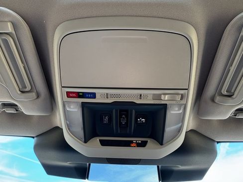 Certified 2024 Subaru Forester Premium AWD/4WD image 23