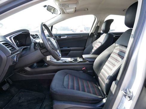 Used 2014 Ford Fusion SE image 11