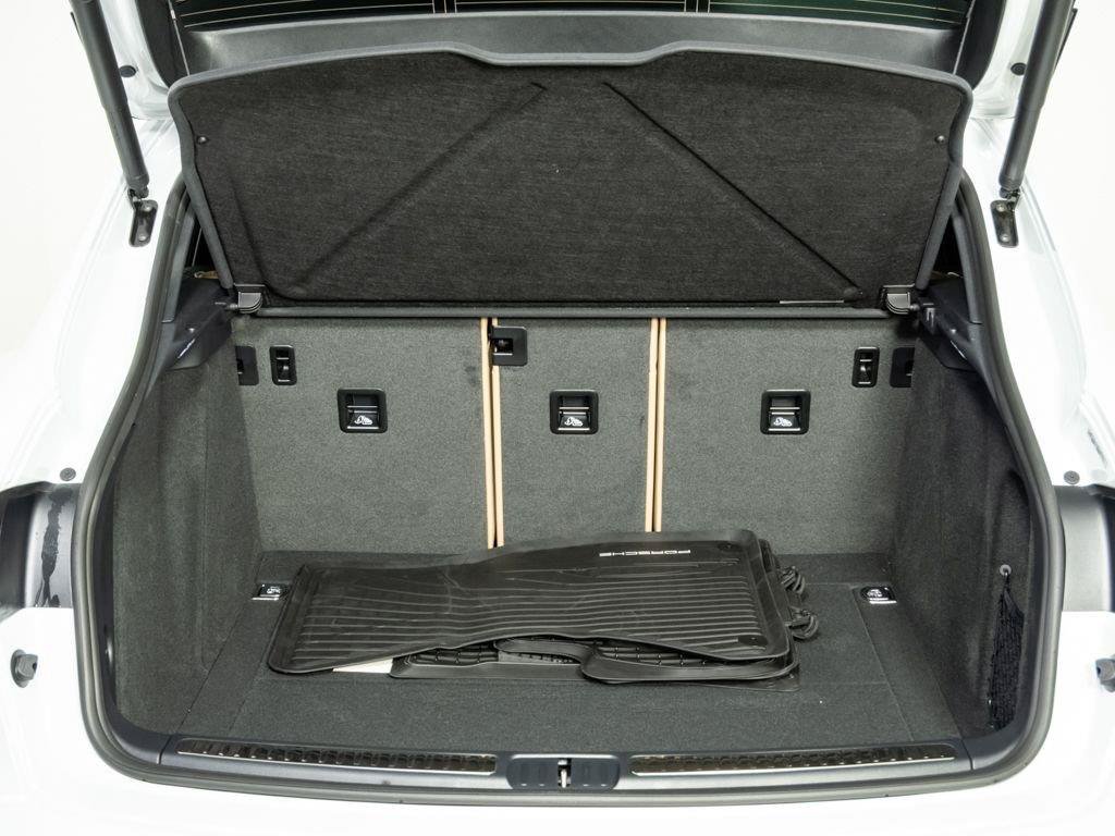 New 2026 Porsche Macan AWD/4WD image 31
