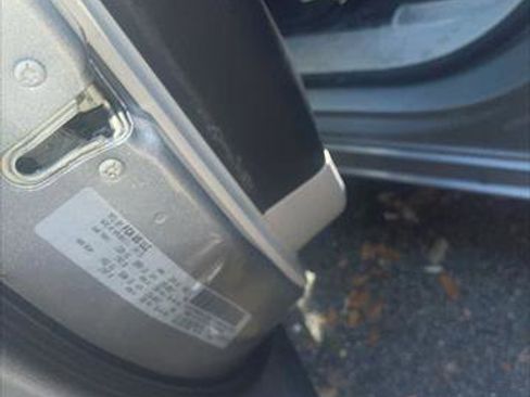 Certified 2020 Chrysler Pacifica Touring-L image 10