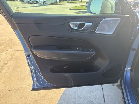 Used 2019 Volvo XC60 T5 R-Design image 20