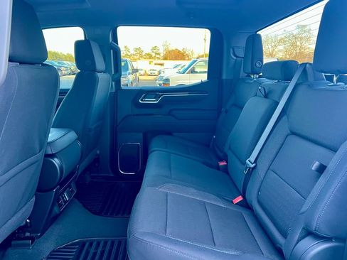 New 2026 GMC Sierra 1500 Elevation image 17