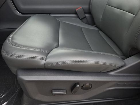 New 2026 Ford Expedition Active RWD image 11