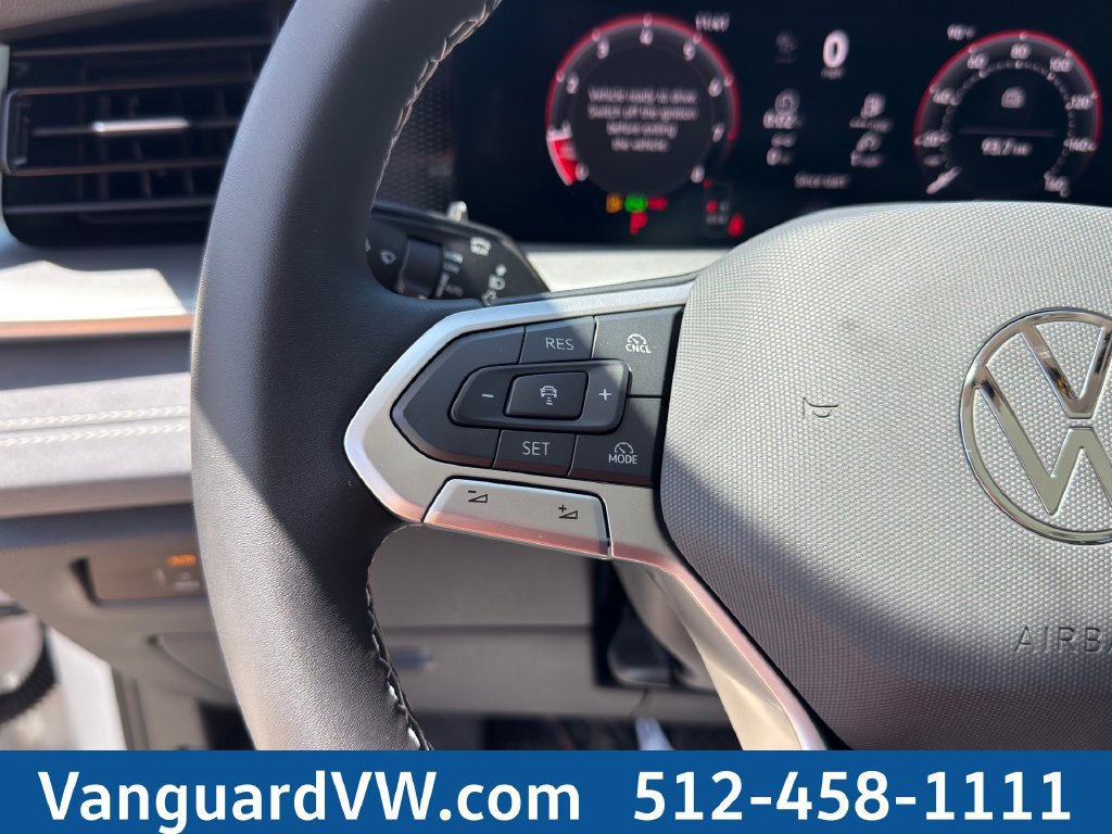 New 2026 Volkswagen Tiguan SE FWD image 21