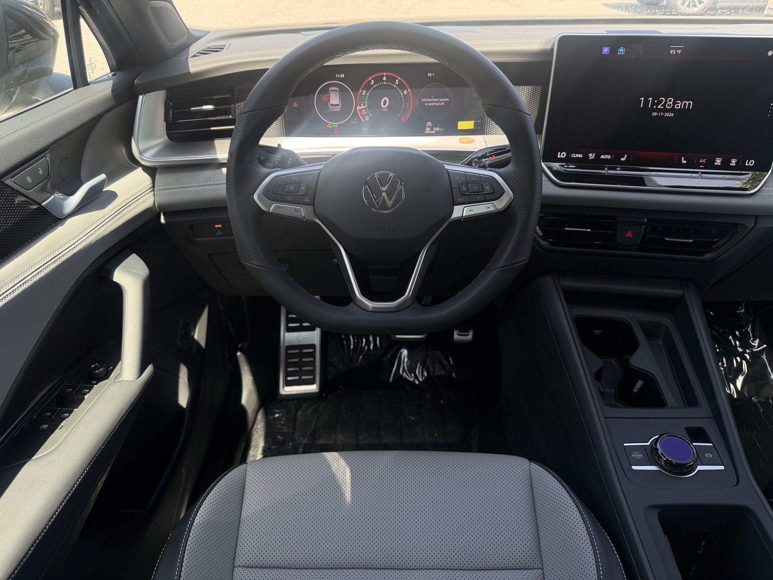 New 2026 Volkswagen Tiguan SE R-Line FWD image 15