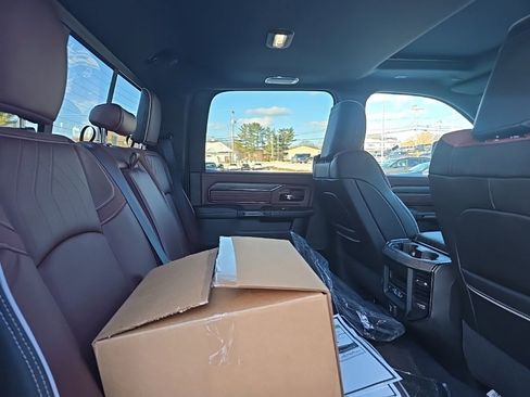 New 2026 RAM 2500 Limited image 13