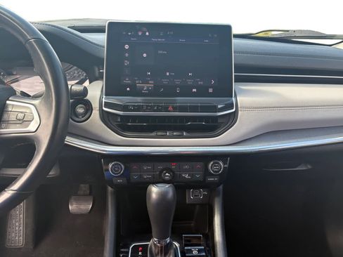 Used 2022 Jeep Compass Limited w/ Sun and Sound Group image 15