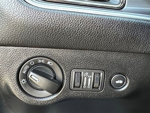 Used 2020 Dodge Challenger SRT Hellcat image 18