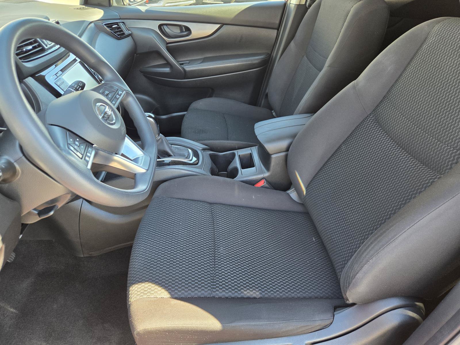 Used 2020 Nissan Rogue Sport S w/ Appearance Package FWD image 21