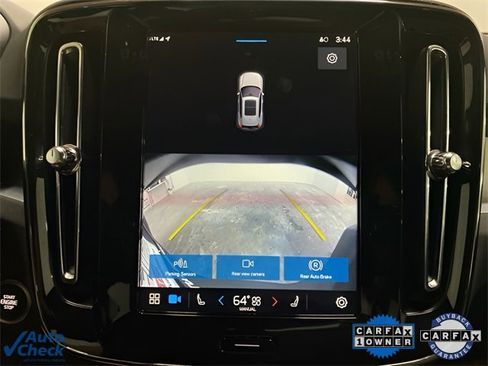 Used 2025 Volvo XC40 B5 Core image 46