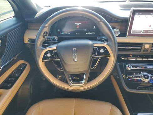 Certified 2022 Lincoln Corsair Reserve w/ Elements Package image 16